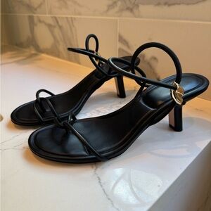 Vince - Jolie Black Leather Twist Sandal - Size 7.5